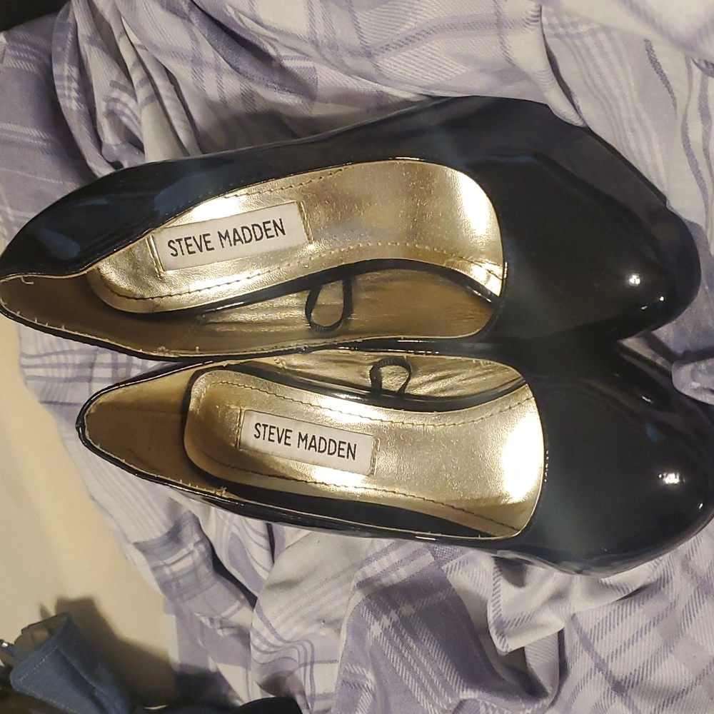 Women's high heels black size 6